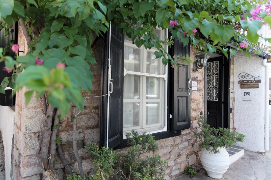 To Spitaki Apartments Galaxidi Екстер'єр фото